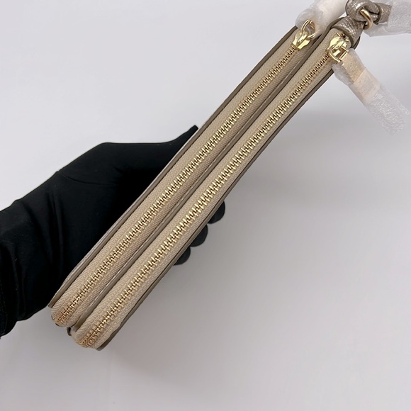 Coach Double Zip Wallet In Signature Canvas IM/Champagne Multi - Picture 7 of 16